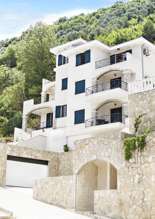 Apartments Boka Vista Kamenari Luaran gambar
